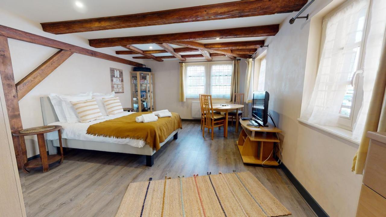 Aux Bijoux De Colmar - 1 Parking Gratuit Apartment Bagian luar foto